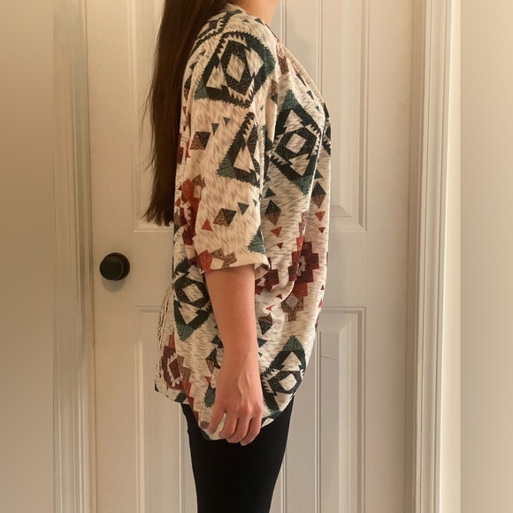 CATO - Boho tribal print cardigan / shawl / kimono with lace detail - Picture 4 of 5